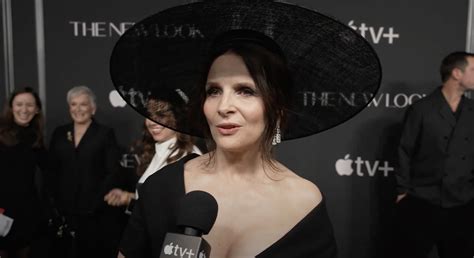 juliette binoche chanel|juliette binoche new look.